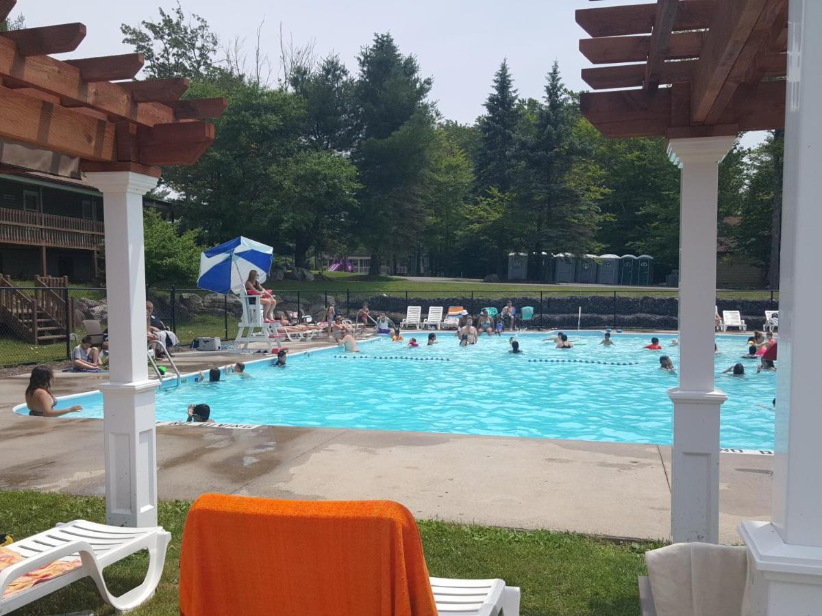 Cozy Chalet Free Wi-Fi, And Grill Vila Pocono Country Place Exterior foto